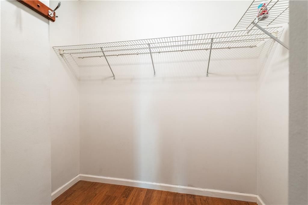 На продажу: $285,000 (3 спален, 2 ванн, 1848 Квадратных фут)