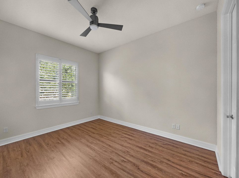 合同活跃: $895,000 (4 贝兹, 3 浴室, 3089 平方英尺)