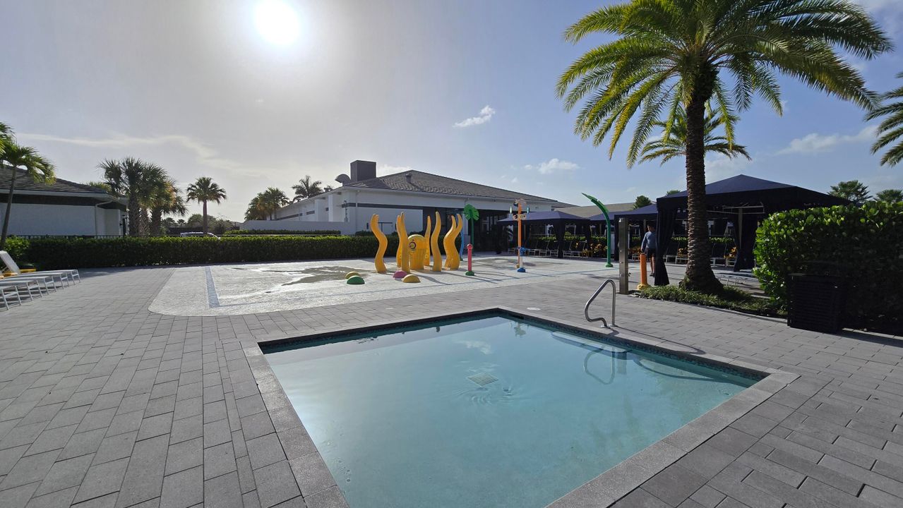 Active With Contract: $8,000 (3 beds, 3 baths, 2240 Square Feet)