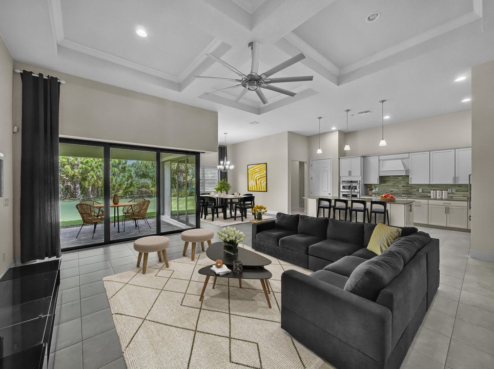 合同活跃: $895,000 (4 贝兹, 3 浴室, 3089 平方英尺)