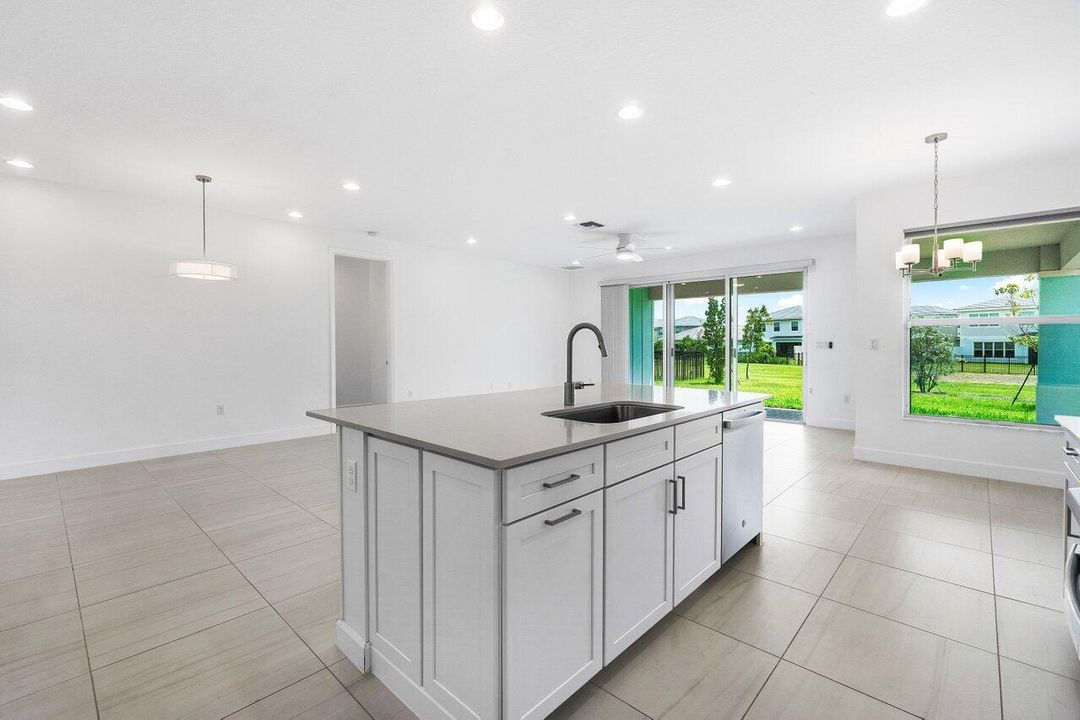 For Rent: $4,000 (4 beds, 3 baths, 2396 Square Feet)