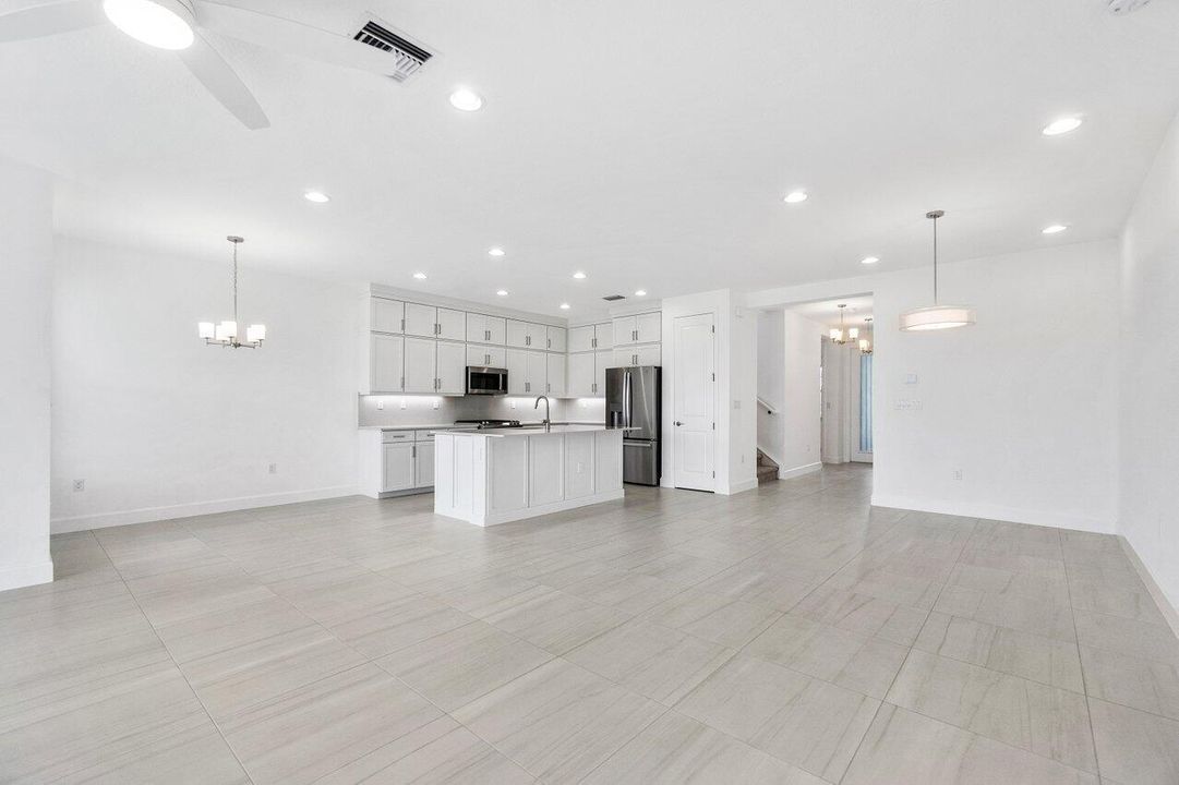 For Rent: $4,000 (4 beds, 3 baths, 2396 Square Feet)