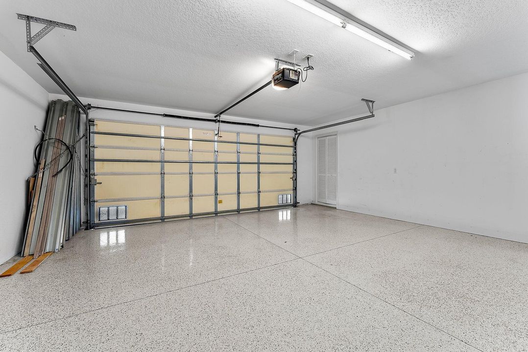 For Rent: $6,500 (4 beds, 3 baths, 2612 Square Feet)