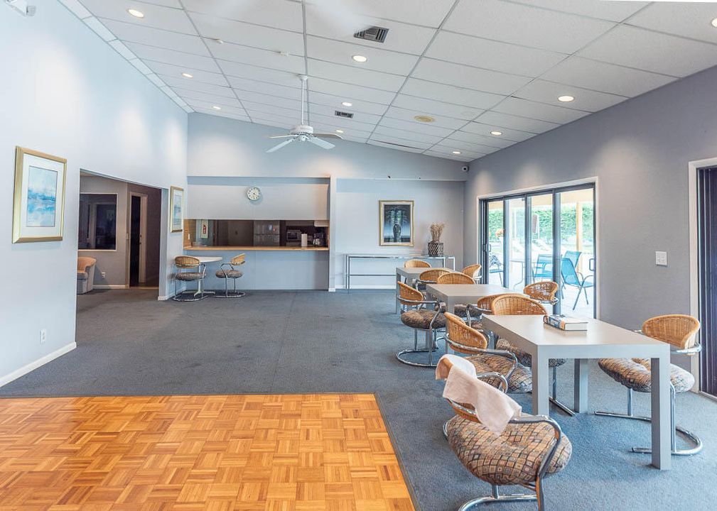 Activo con contrato: $279,900 (2 camas, 2 baños, 1440 Pies cuadrados)