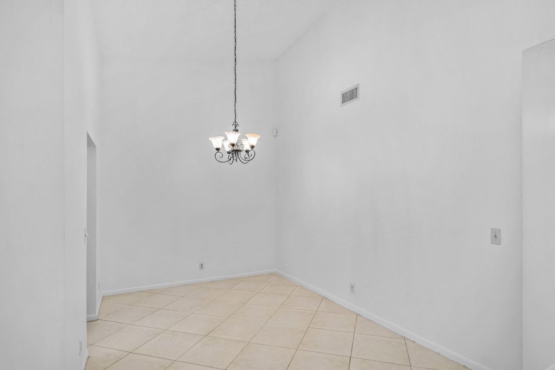 Activo con contrato: $279,900 (2 camas, 2 baños, 1440 Pies cuadrados)