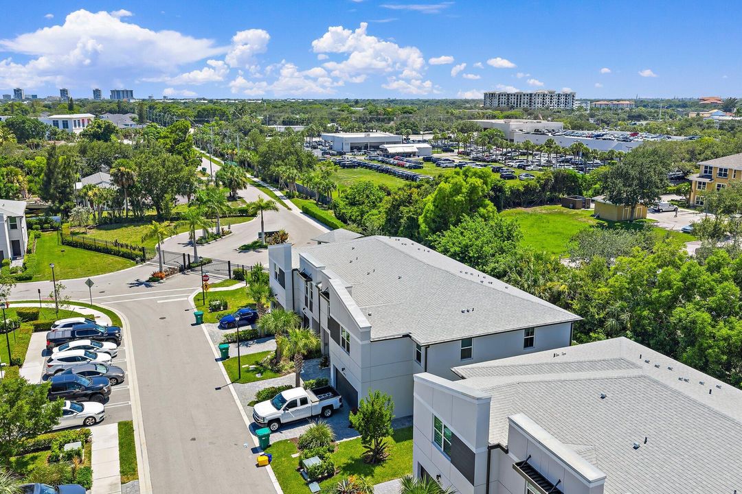 For Sale: $425,000 (3 beds, 2 baths, 1454 Square Feet)