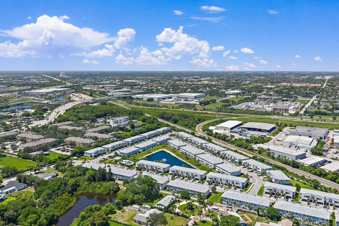 For Sale: $425,000 (3 beds, 2 baths, 1454 Square Feet)