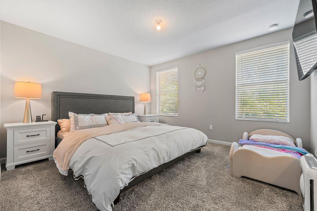 For Sale: $425,000 (3 beds, 2 baths, 1454 Square Feet)