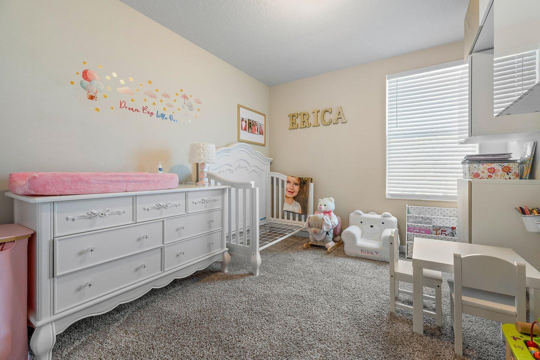 For Sale: $425,000 (3 beds, 2 baths, 1454 Square Feet)