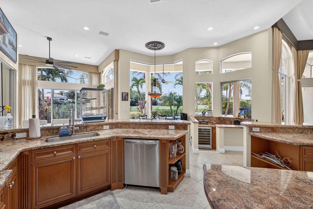 For Sale: $1,750,000 (4 beds, 4 baths, 3797 Square Feet)