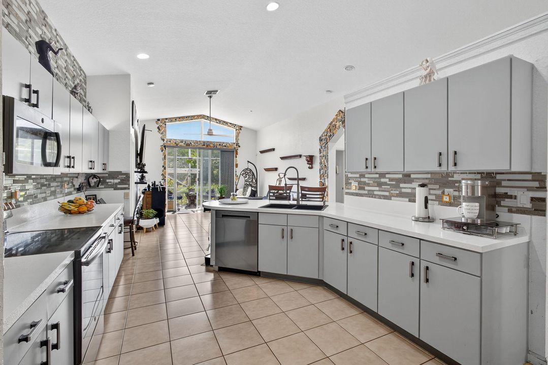 待售: $525,000 (3 贝兹, 2 浴室, 1742 平方英尺)