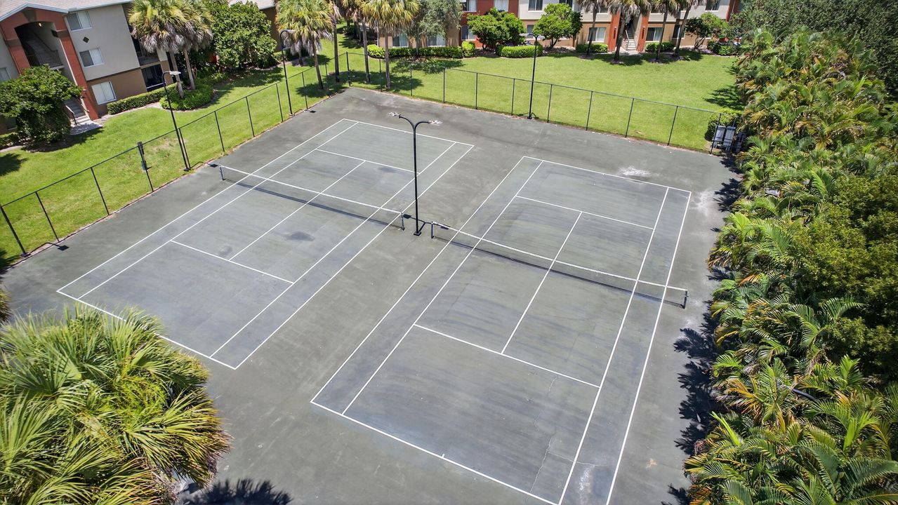 待售: $525,000 (3 贝兹, 2 浴室, 1742 平方英尺)