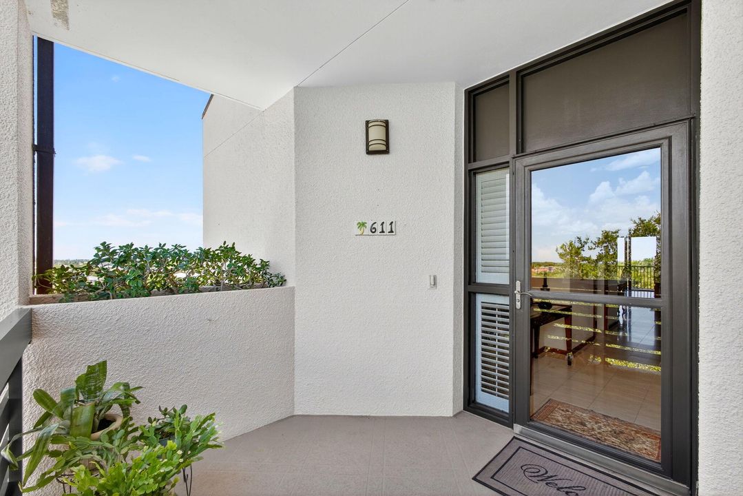 Active With Contract: $675,000 (2 beds, 2 baths, 1935 Square Feet)