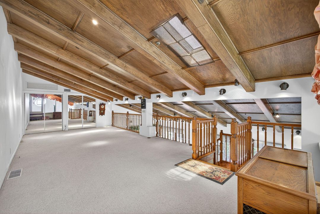 Active With Contract: $675,000 (2 beds, 2 baths, 1935 Square Feet)