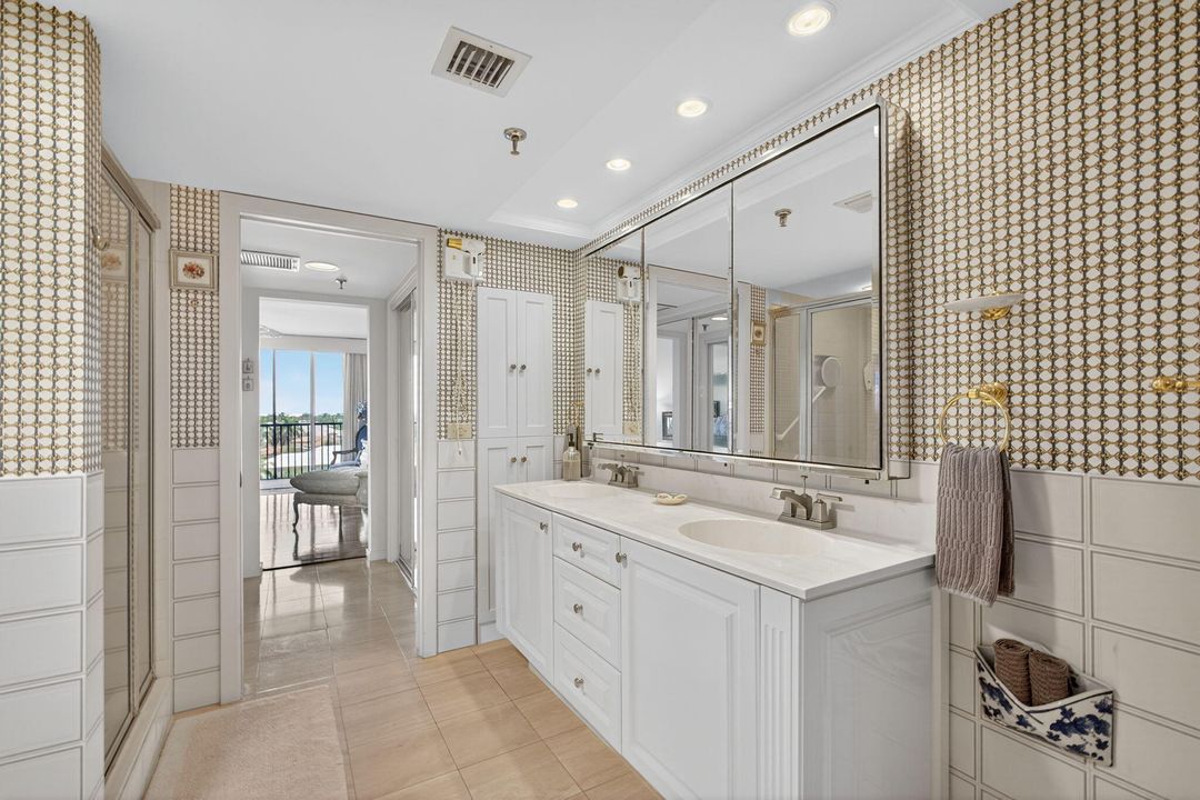 Active With Contract: $675,000 (2 beds, 2 baths, 1935 Square Feet)