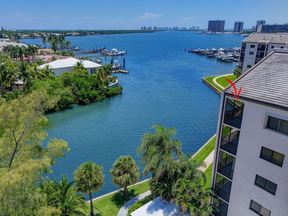 Active With Contract: $675,000 (2 beds, 2 baths, 1935 Square Feet)