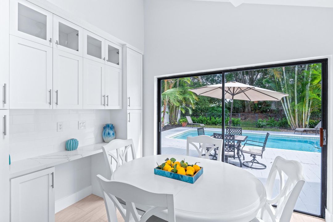 Active With Contract: $13,500 (3 beds, 4 baths, 3167 Square Feet)