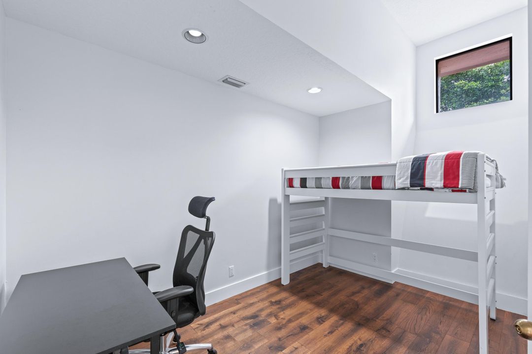 Active With Contract: $13,500 (3 beds, 4 baths, 3167 Square Feet)