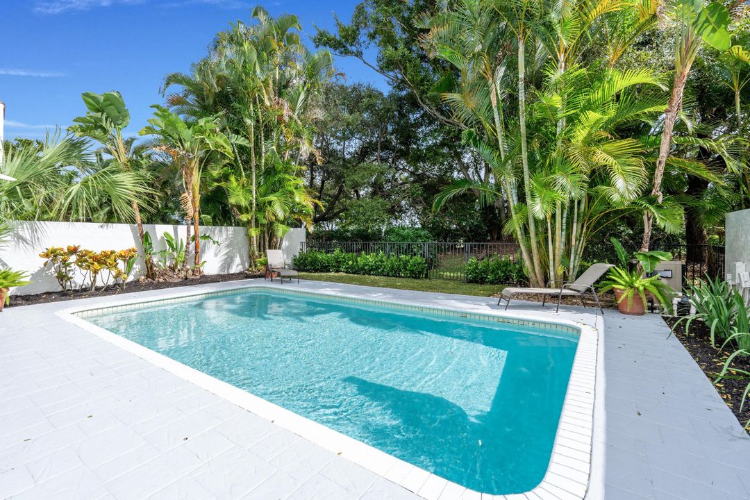 Active With Contract: $13,500 (3 beds, 4 baths, 3167 Square Feet)