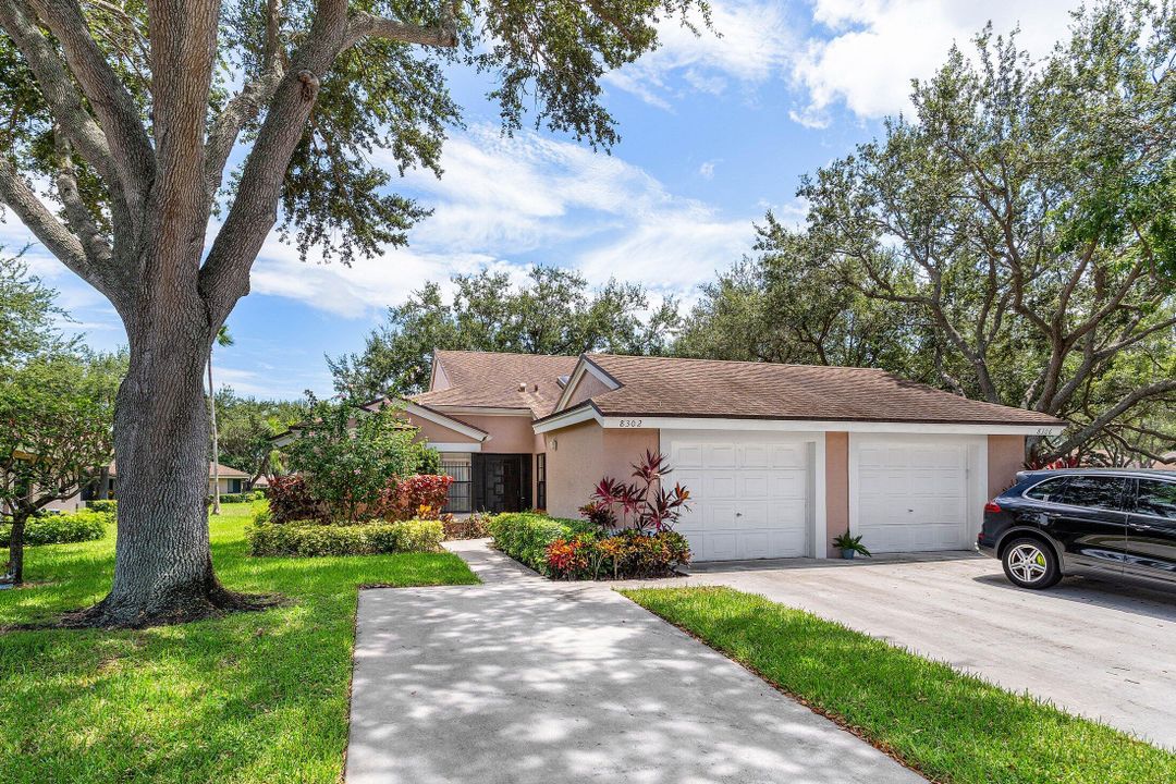 最近售出: $339,000 (2 贝兹, 2 浴室, 1420 平方英尺)