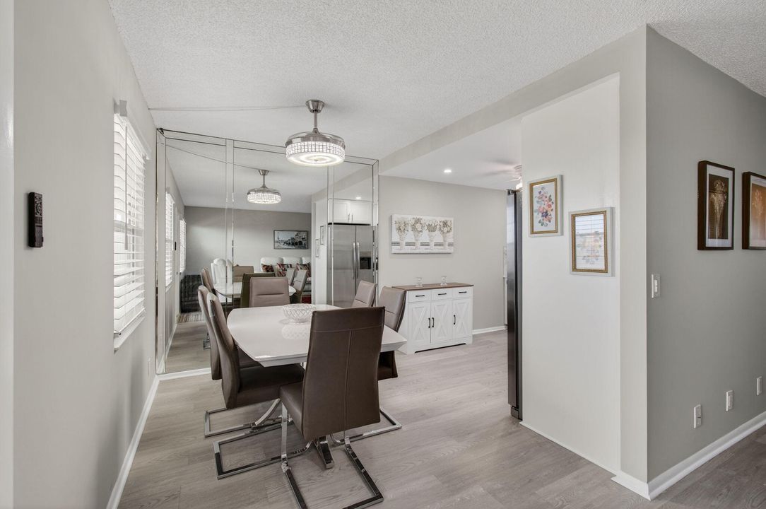 Active With Contract: $249,000 (2 beds, 2 baths, 896 Square Feet)