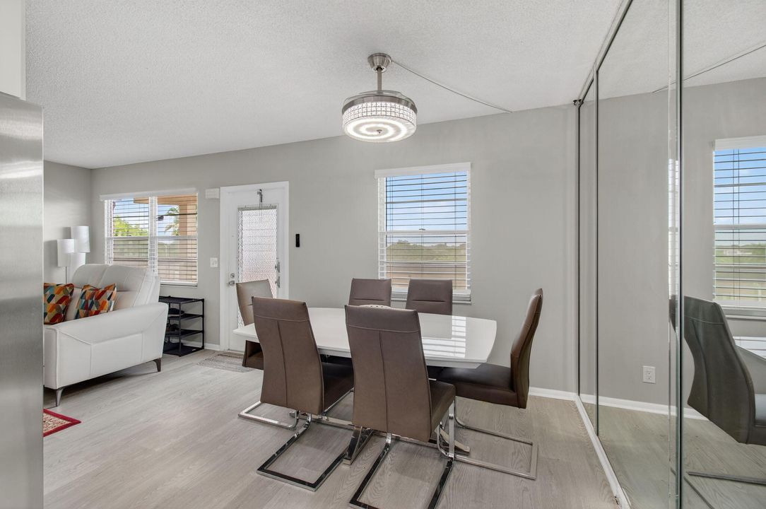 Active With Contract: $249,000 (2 beds, 2 baths, 896 Square Feet)