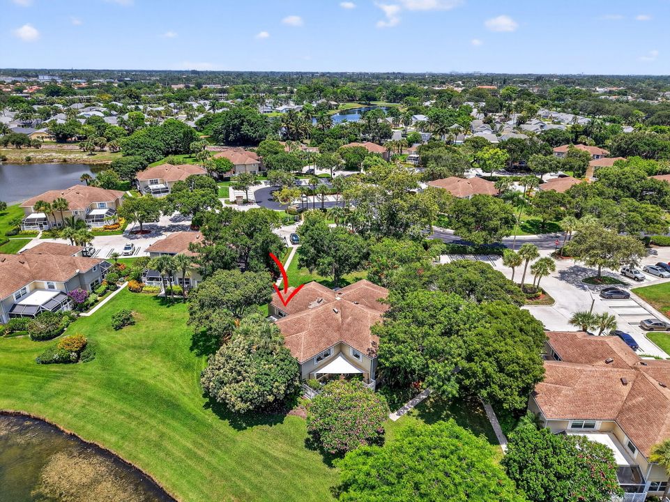 For Sale: $350,000 (2 beds, 2 baths, 1374 Square Feet)