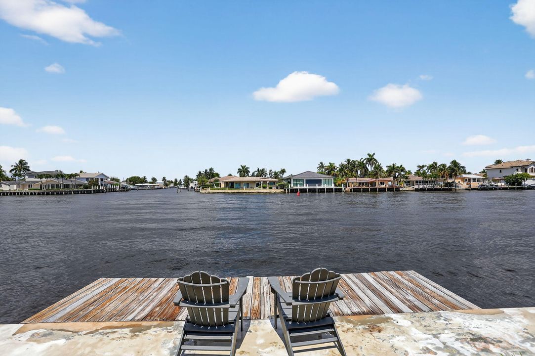 На продажу: $2,500,000 (4 спален, 2 ванн, 2283 Квадратных фут)