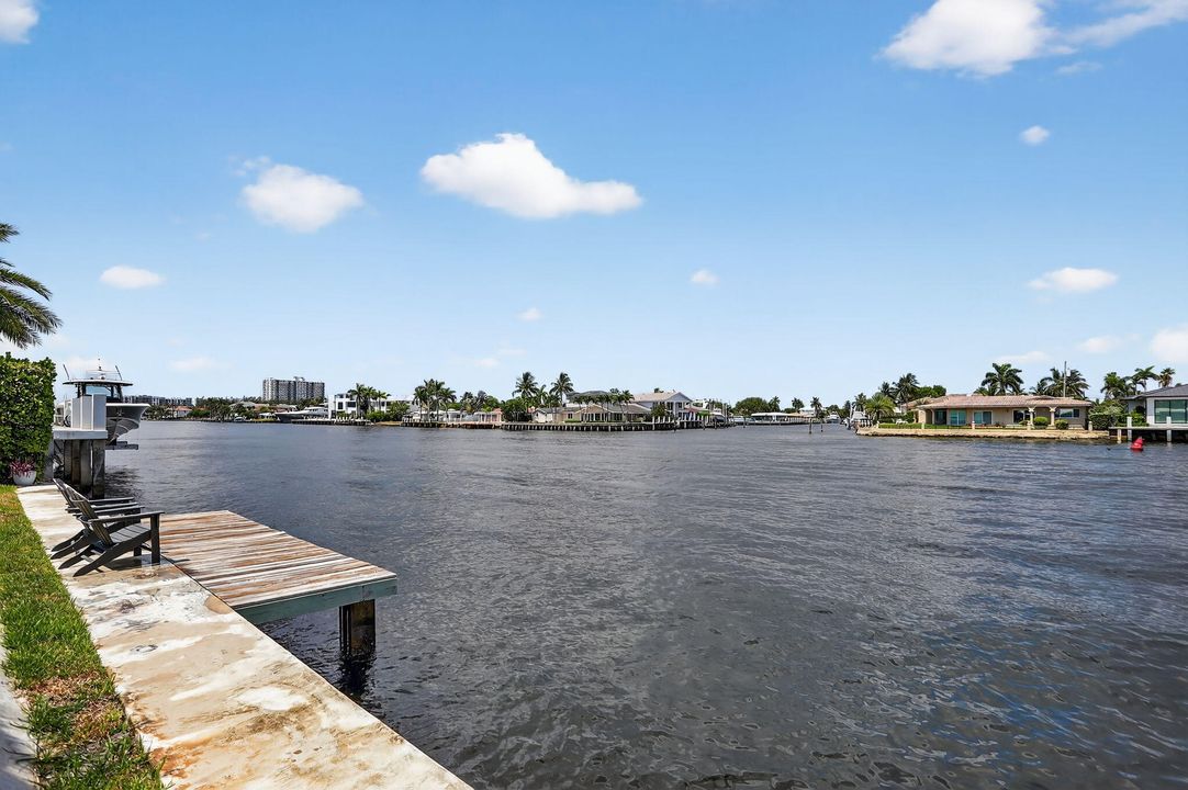 На продажу: $2,500,000 (4 спален, 2 ванн, 2283 Квадратных фут)