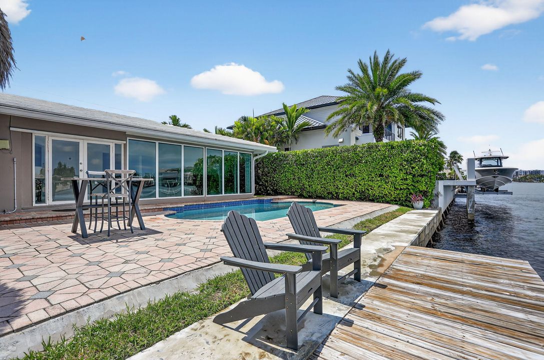 На продажу: $2,500,000 (4 спален, 2 ванн, 2283 Квадратных фут)