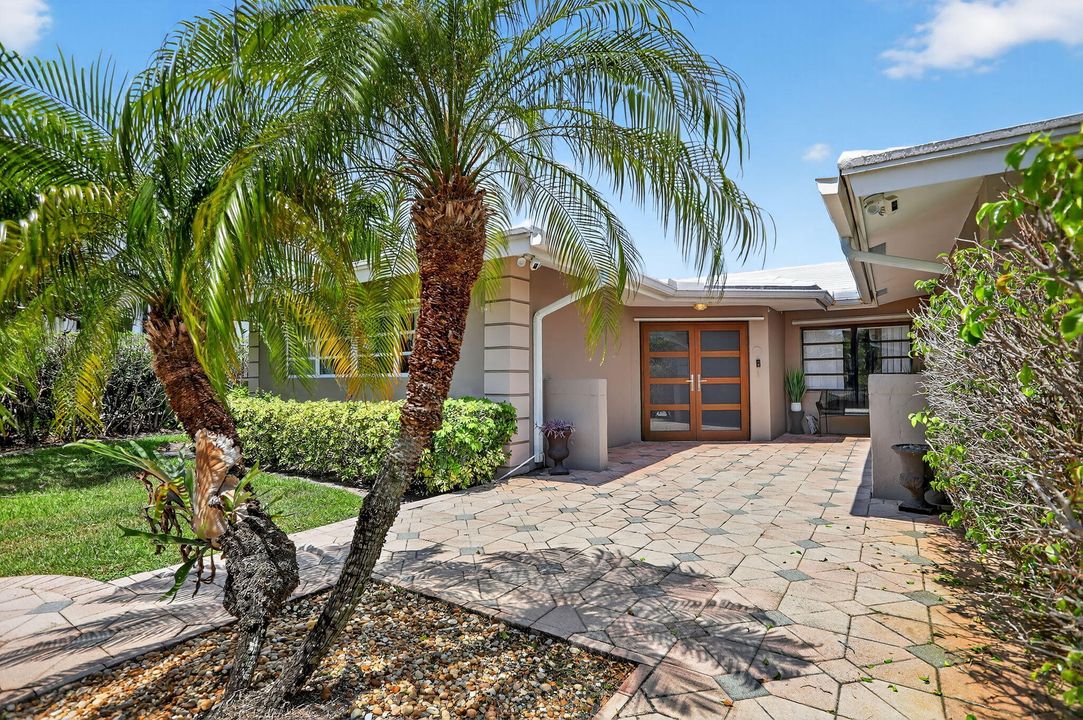 На продажу: $2,500,000 (4 спален, 2 ванн, 2283 Квадратных фут)