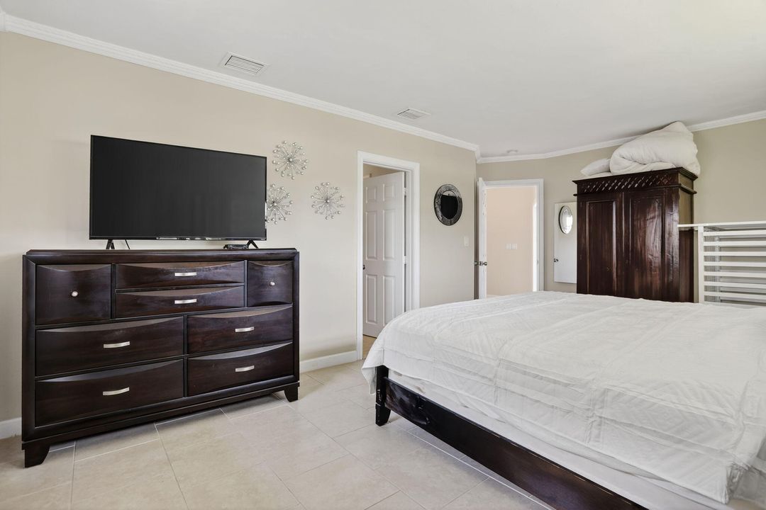 На продажу: $2,500,000 (4 спален, 2 ванн, 2283 Квадратных фут)