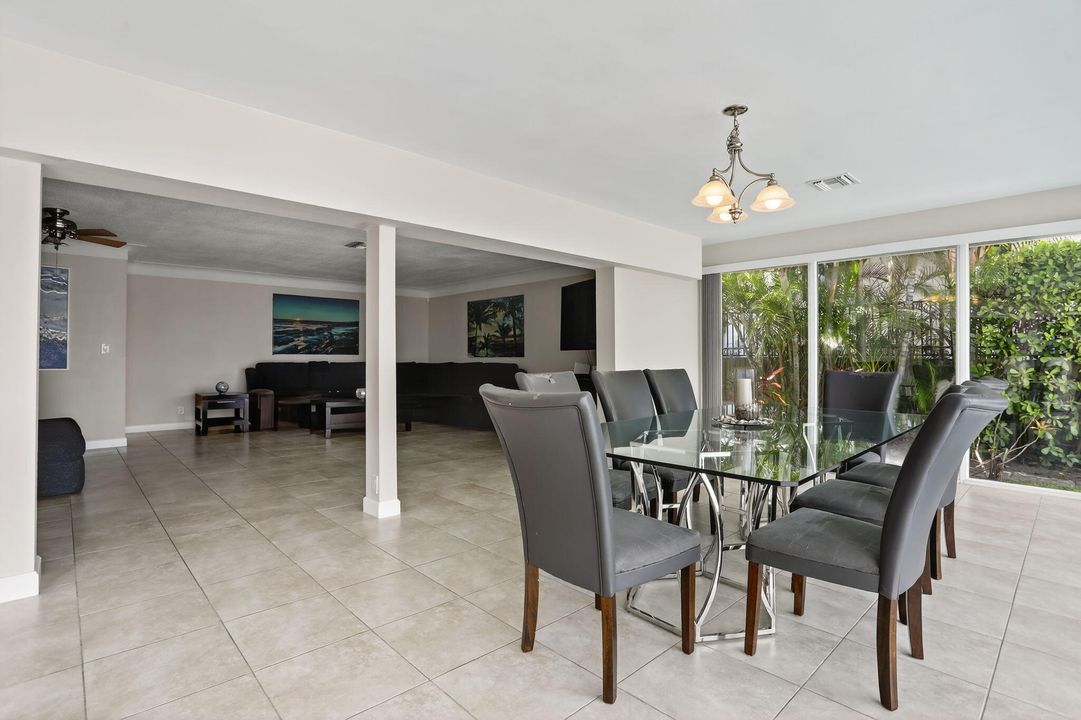 На продажу: $2,500,000 (4 спален, 2 ванн, 2283 Квадратных фут)