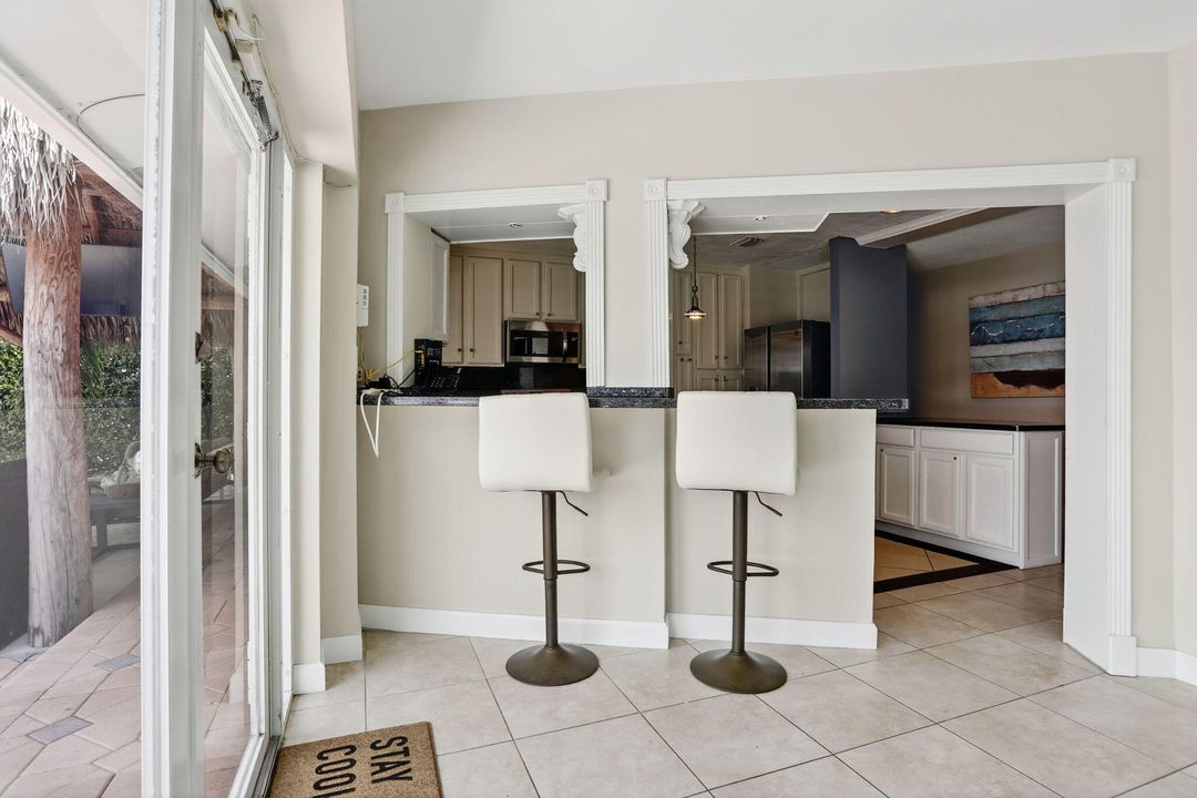 На продажу: $2,500,000 (4 спален, 2 ванн, 2283 Квадратных фут)