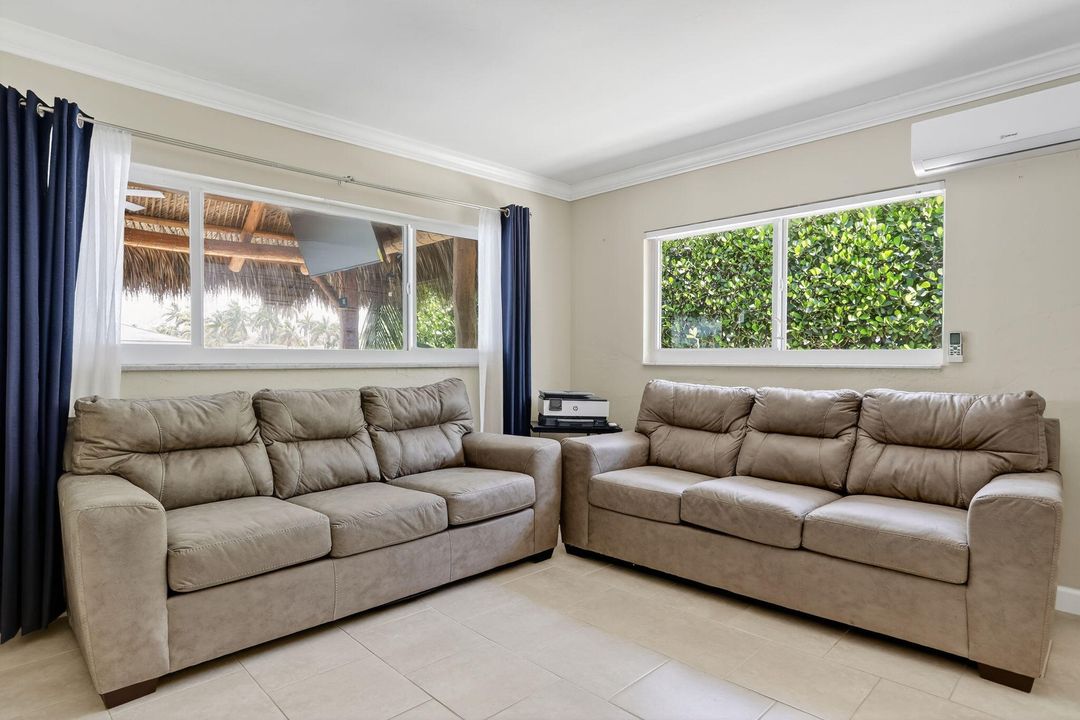 На продажу: $2,500,000 (4 спален, 2 ванн, 2283 Квадратных фут)