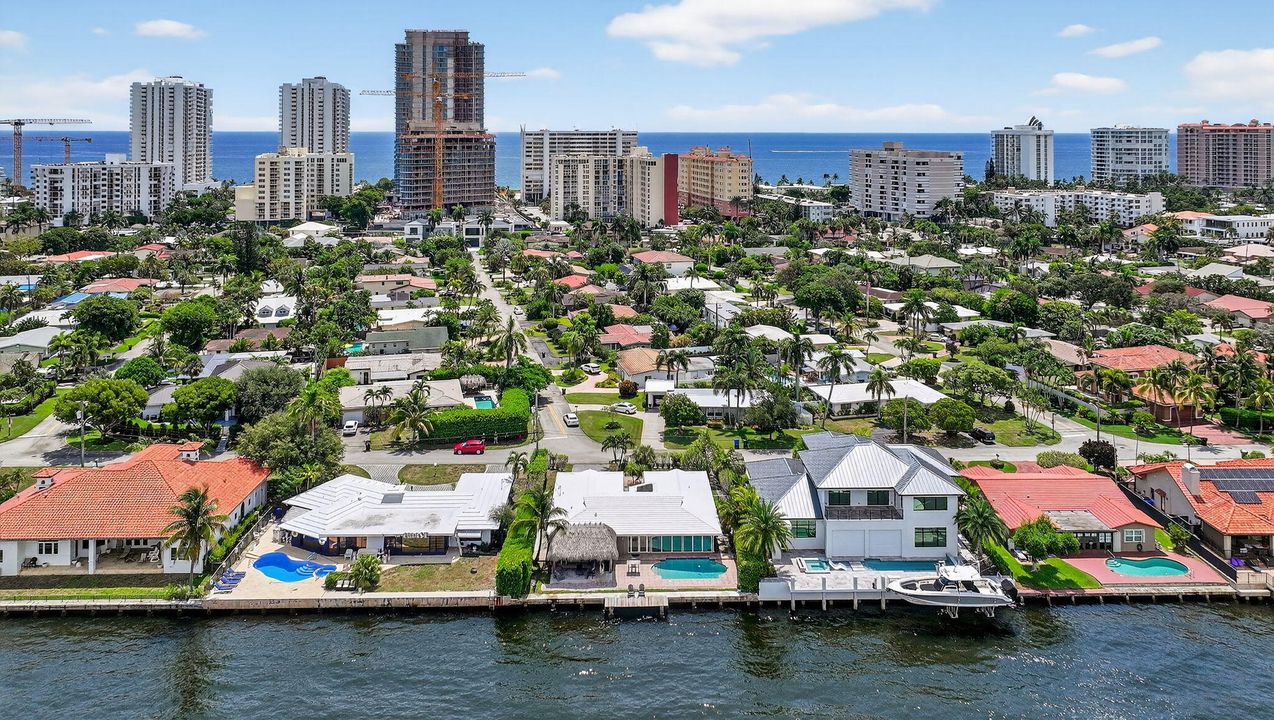 На продажу: $2,500,000 (4 спален, 2 ванн, 2283 Квадратных фут)