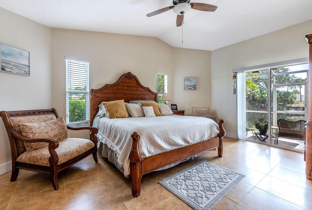 En Venta: $375,000 (2 camas, 2 baños, 1316 Pies cuadrados)