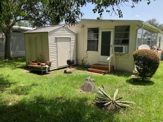 For Sale: $39,000 (2 beds, 2 baths, 1350 Square Feet)