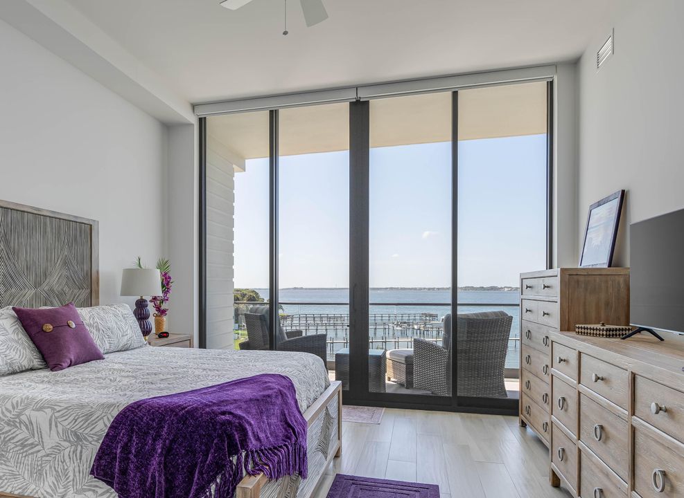 待售: $999,000 (3 贝兹, 3 浴室, 1917 平方英尺)