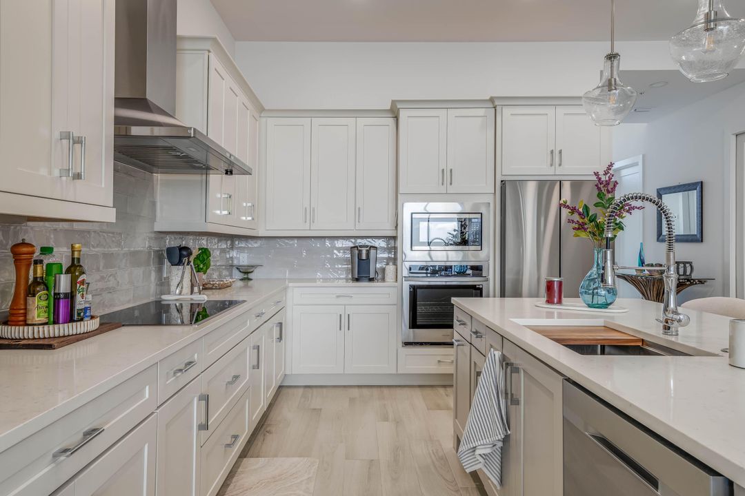 待售: $999,000 (3 贝兹, 3 浴室, 1917 平方英尺)