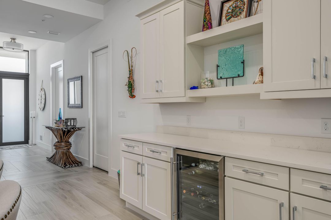 待售: $999,000 (3 贝兹, 3 浴室, 1917 平方英尺)