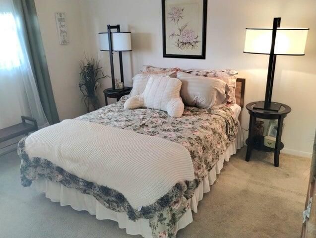 Под контрактом: $1,900 (2 спален, 2 ванн, 986 Квадратных фут)