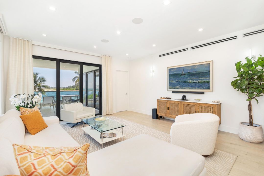 For Sale: $3,400,000 (3 beds, 3 baths, 2624 Square Feet)