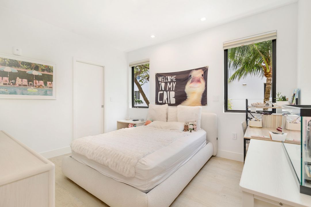 For Sale: $3,400,000 (3 beds, 3 baths, 2624 Square Feet)