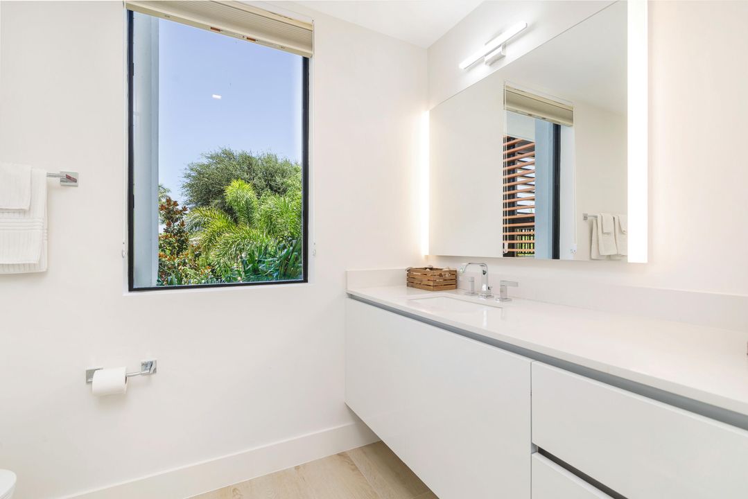 For Sale: $3,400,000 (3 beds, 3 baths, 2624 Square Feet)