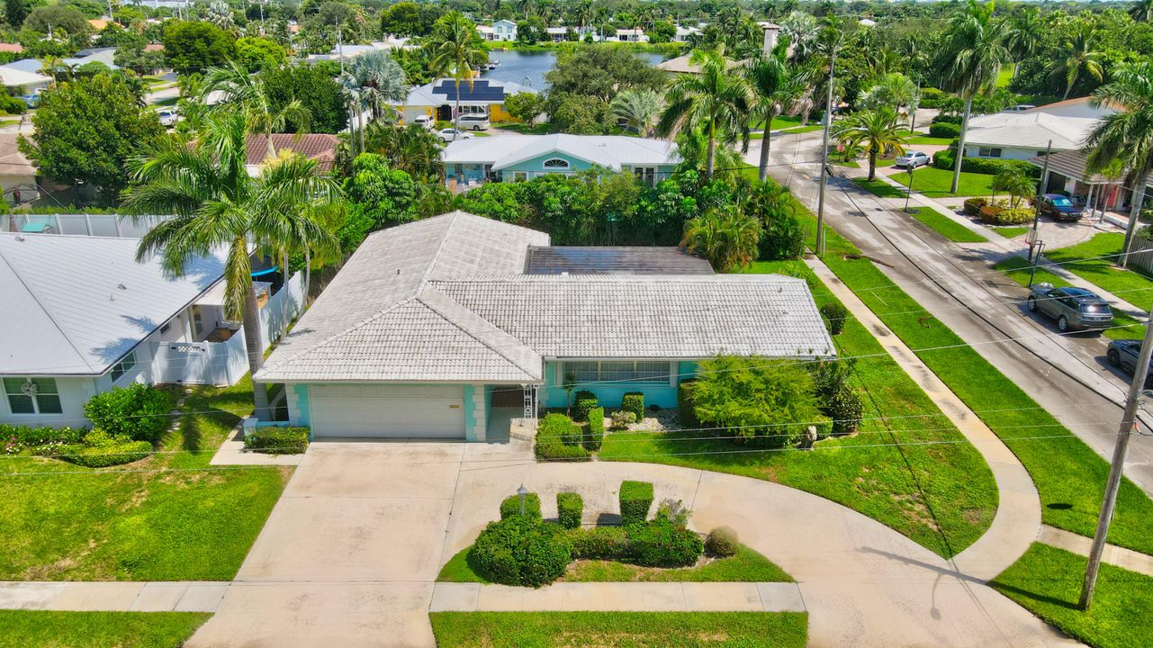 合同活跃: $795,000 (3 贝兹, 2 浴室, 1756 平方英尺)