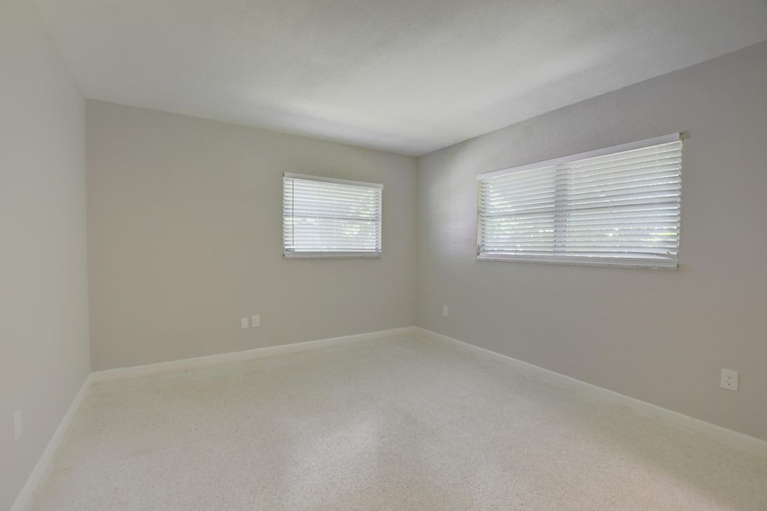 合同活跃: $795,000 (3 贝兹, 2 浴室, 1756 平方英尺)