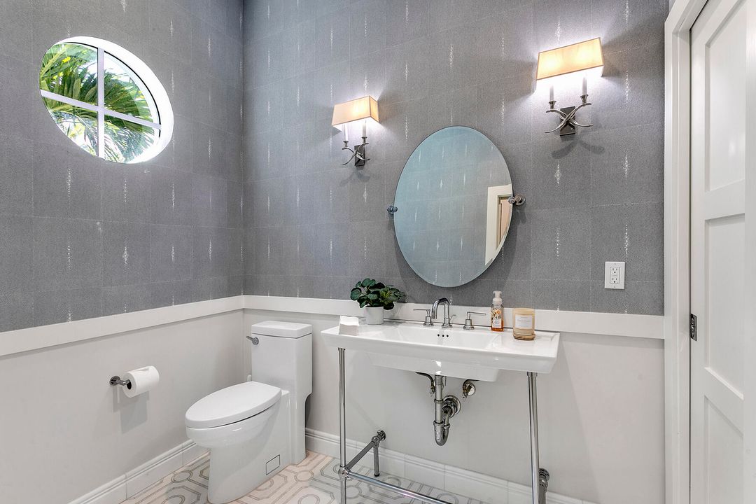 合同活跃: $4,399,000 (3 贝兹, 3 浴室, 3972 平方英尺)