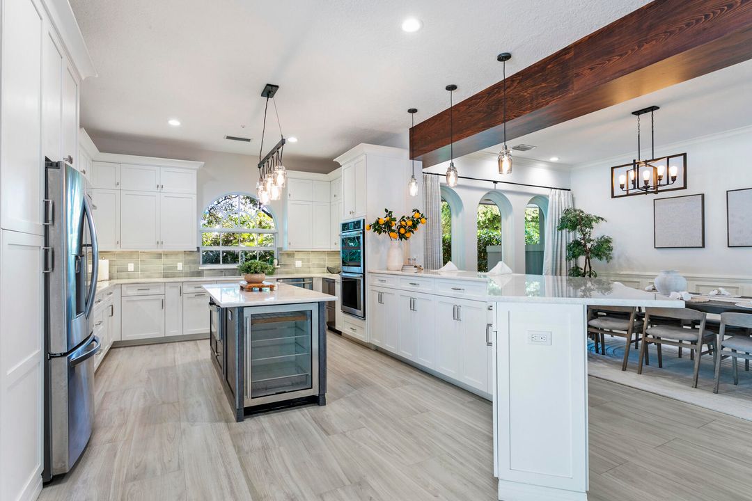 合同活跃: $4,399,000 (3 贝兹, 3 浴室, 3972 平方英尺)