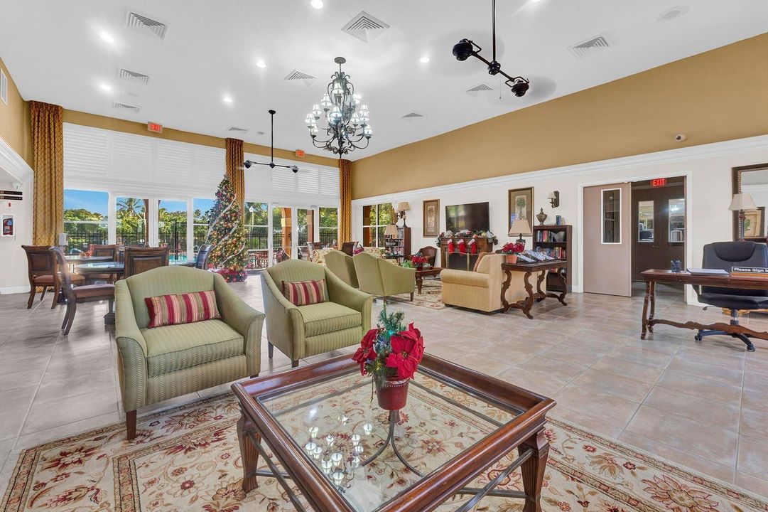 For Sale: $879,999 (5 beds, 3 baths, 3967 Square Feet)